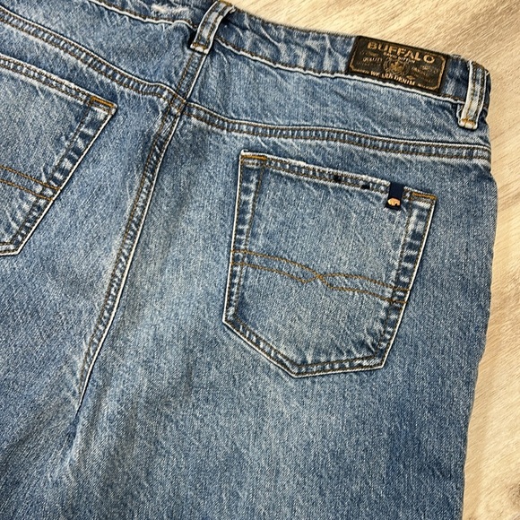 Buffalo David Bitton Stonewashed High Rise Straight Jayden Relaxed Ankle Jeans - Picture 9 of 12